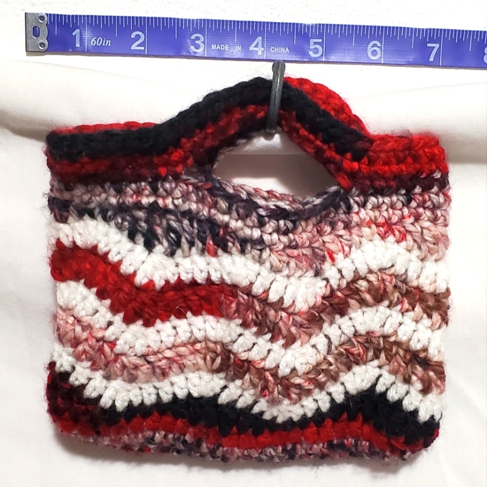 Small ZigZag pattern crochet purse handmade Red/White/Black/Grey
